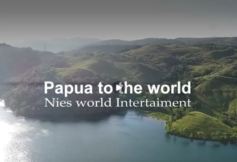 Tim Nies World Entertainment Siapkan Panggung Peluncuran Pilkada KPU di Kota Kenyam, Nduga